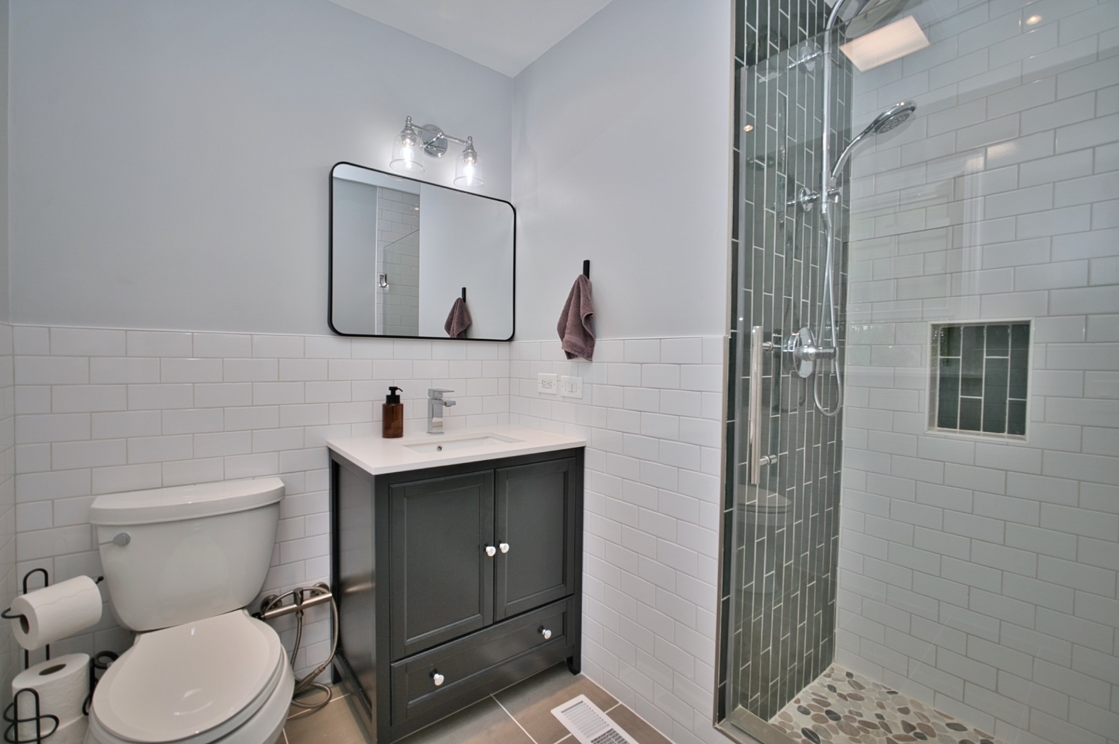 2S510 Seneca Drive, Wheaton, IL 60189