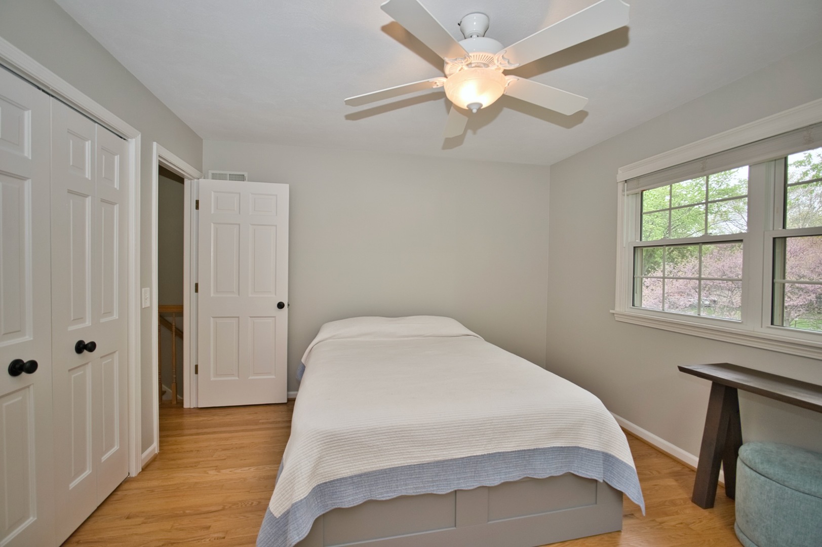 2S510 Seneca Drive, Wheaton, IL 60189