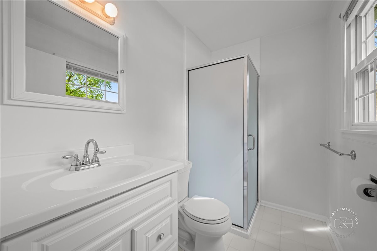 1209 N Loomis Street, Naperville, IL 60563