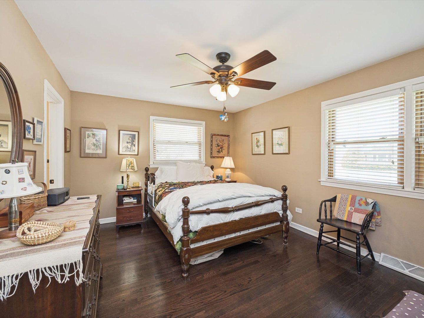 1202 Homestead Road, La Grange Park, IL 60526
