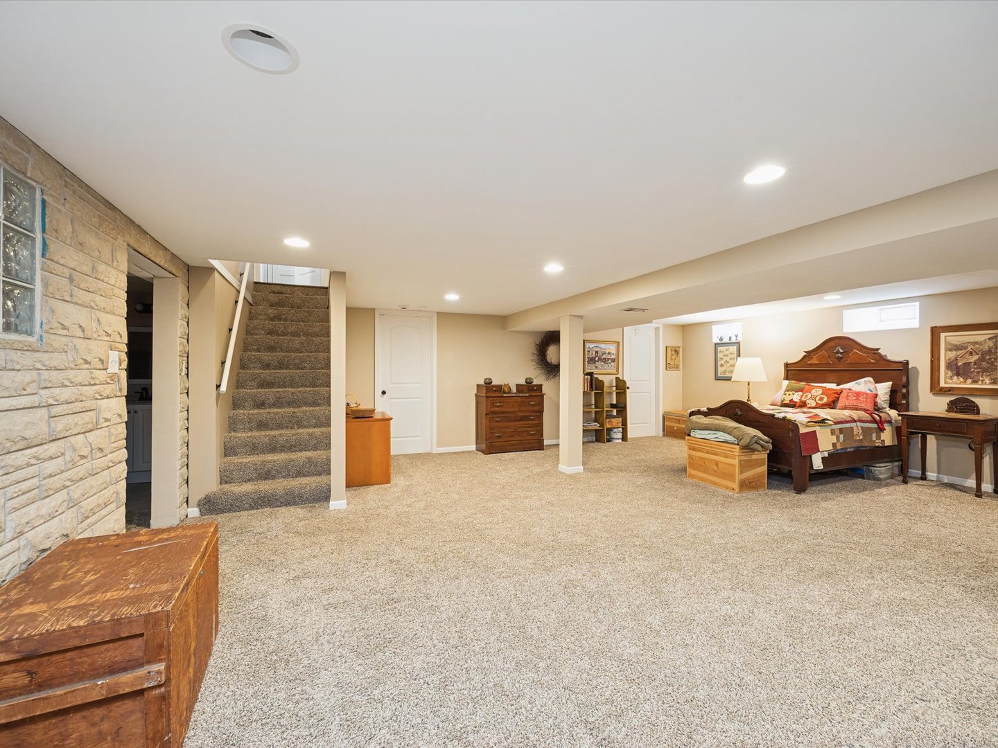 1202 Homestead Road, La Grange Park, IL 60526