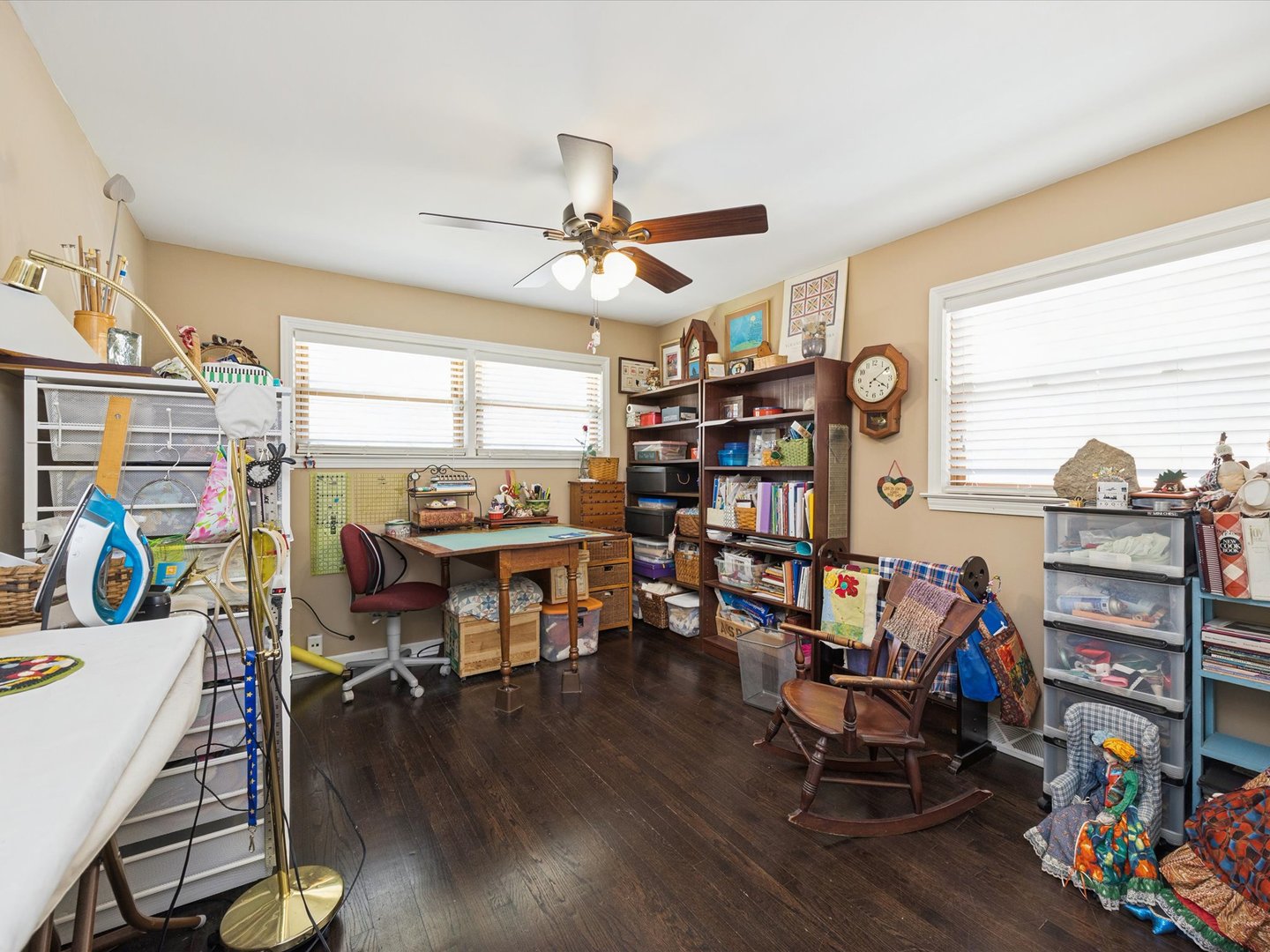 1202 Homestead Road, La Grange Park, IL 60526