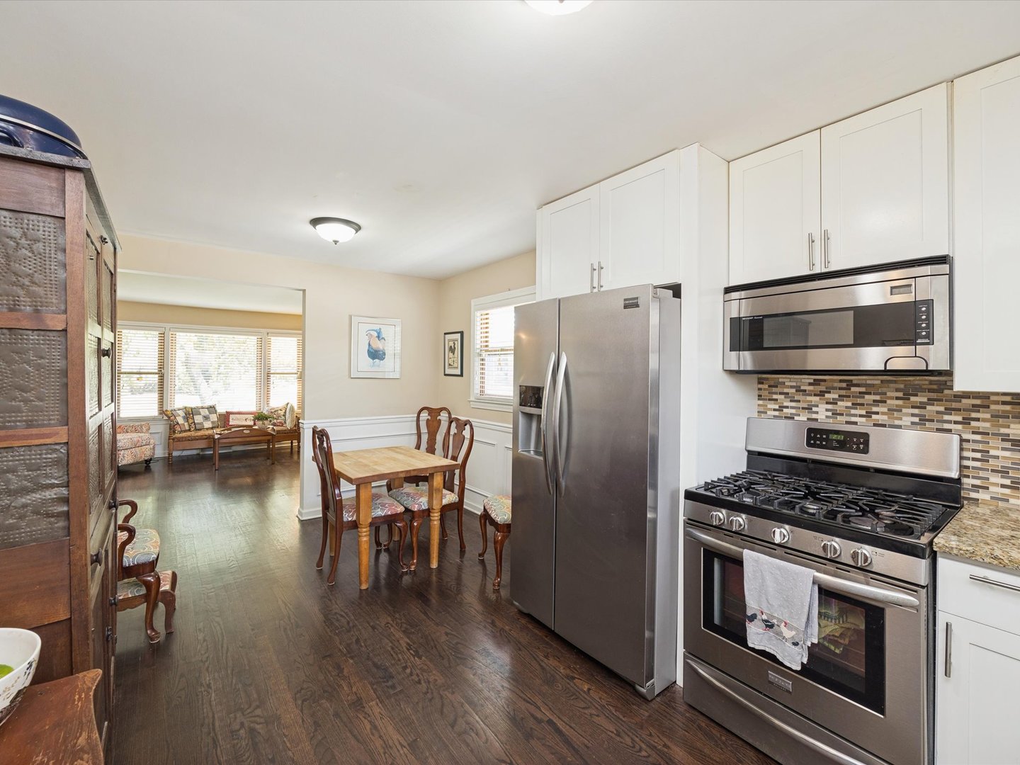1202 Homestead Road, La Grange Park, IL 60526