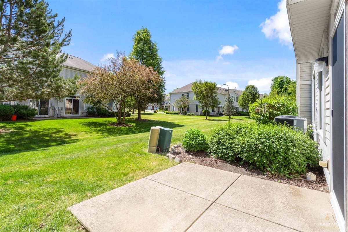 2264 Daybreak Drive #2264, Lake In The Hills, IL 60156