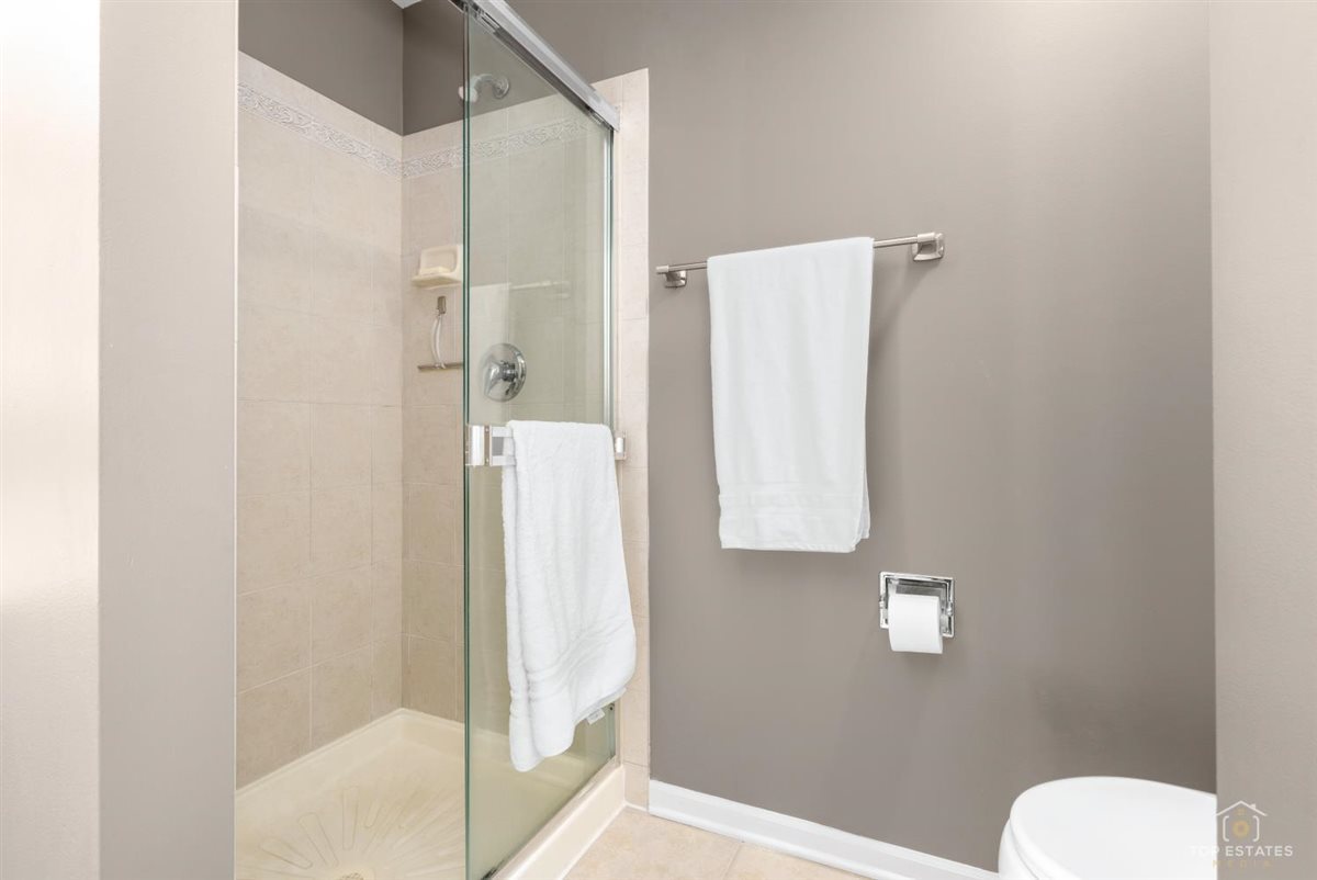 2264 Daybreak Drive #2264, Lake In The Hills, IL 60156