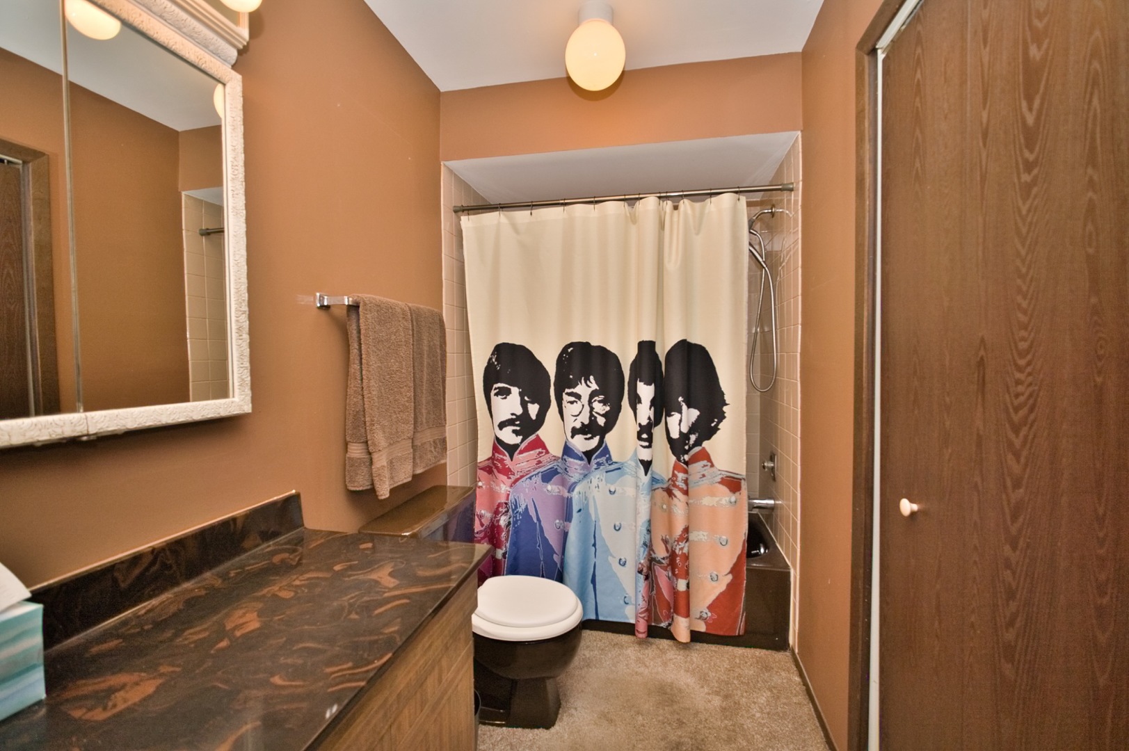 5405 Burwood Road, Oakwood Hills, IL 60013