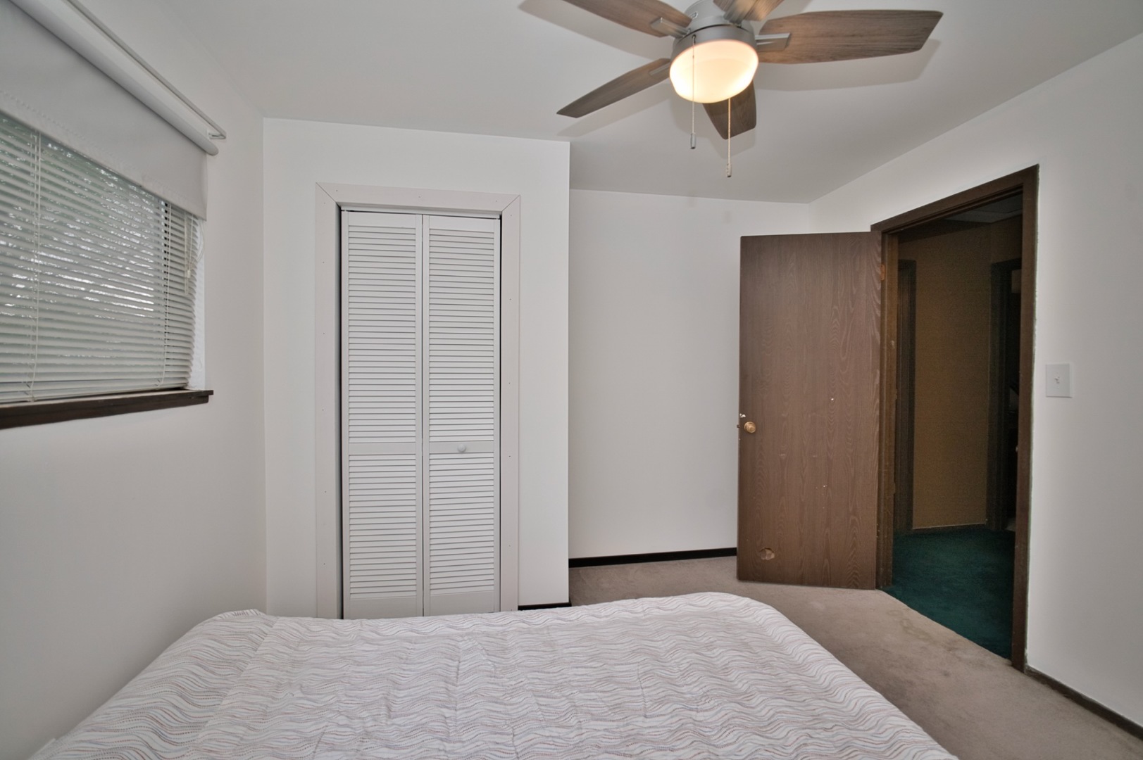 5405 Burwood Road, Oakwood Hills, IL 60013