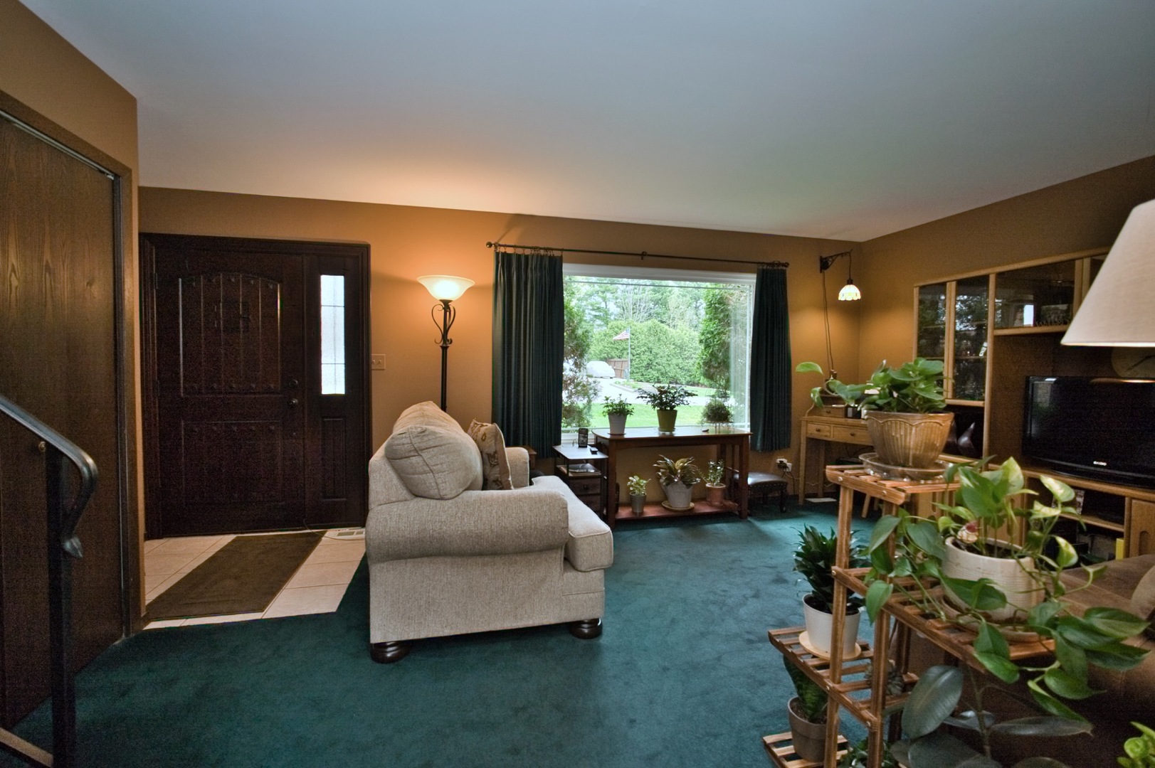 5405 Burwood Road, Oakwood Hills, IL 60013