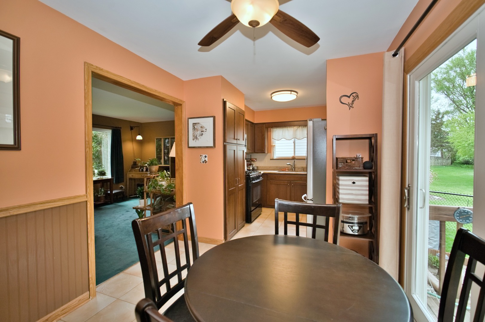 5405 Burwood Road, Oakwood Hills, IL 60013