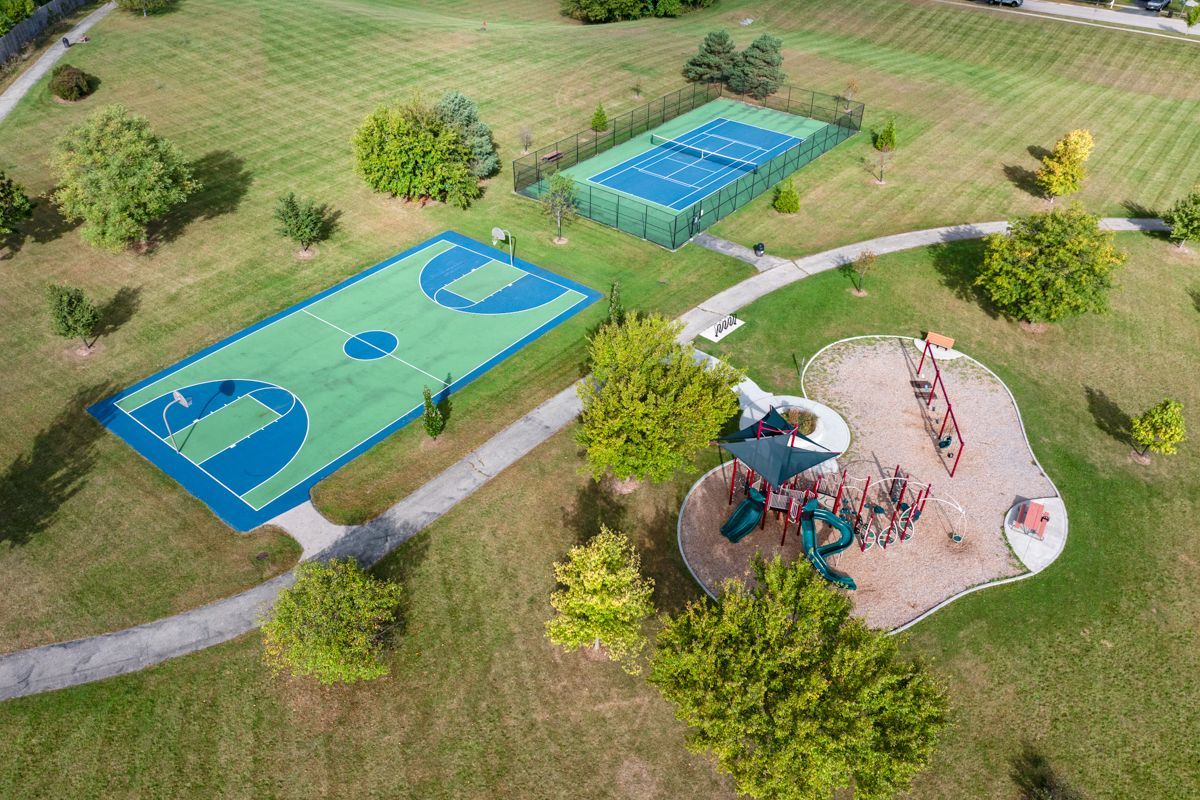312 Greenview Drive, Crystal Lake, IL 60014