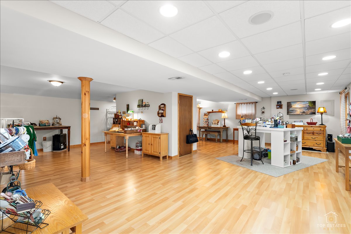 312 Greenview Drive, Crystal Lake, IL 60014