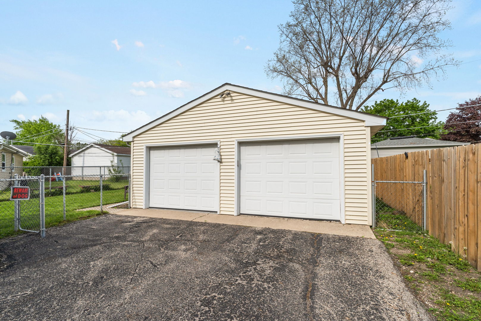 34 N California Avenue, Mundelein, IL 60060