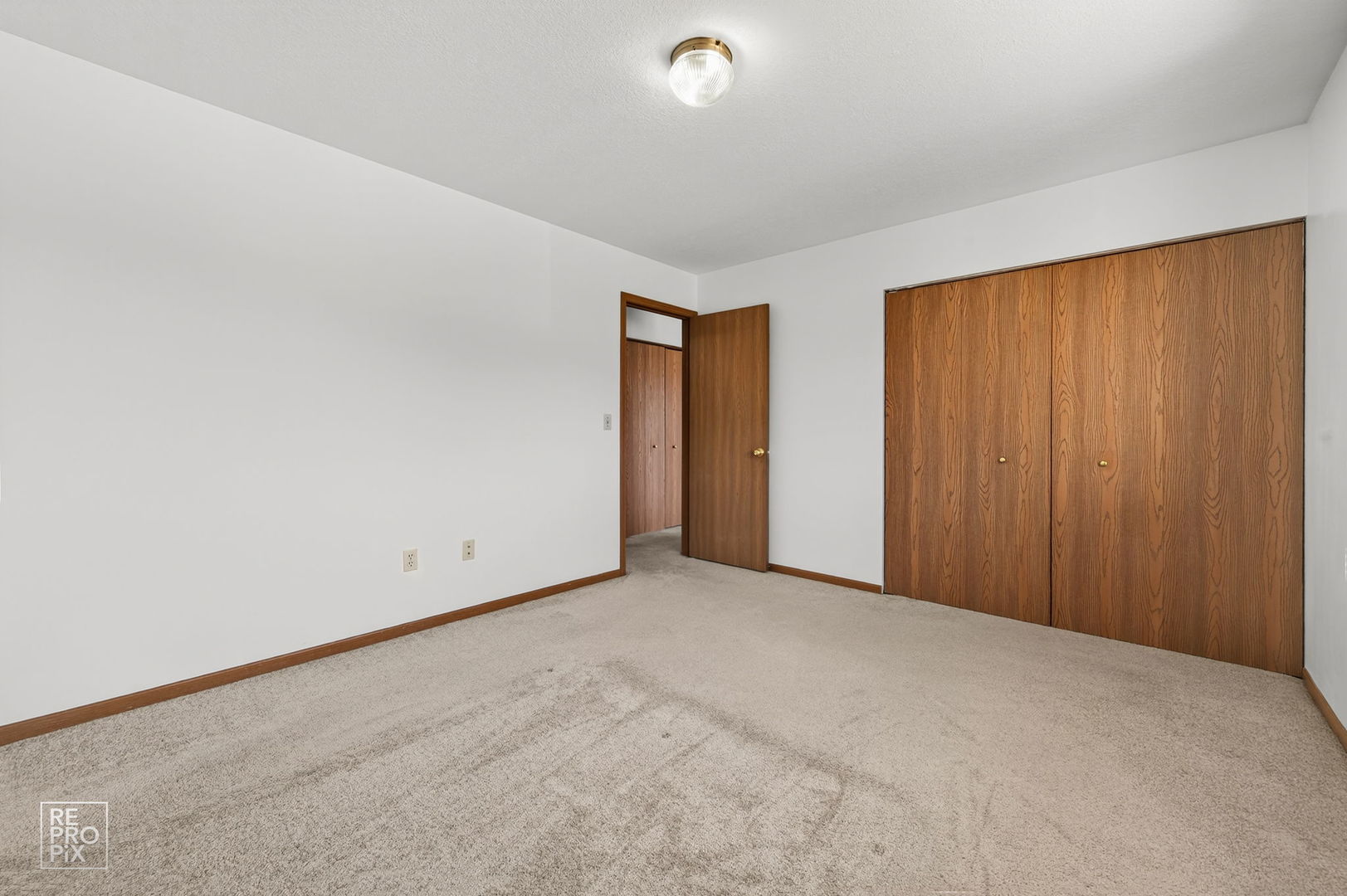 2401 Ashland Circle, Morris, IL 60450