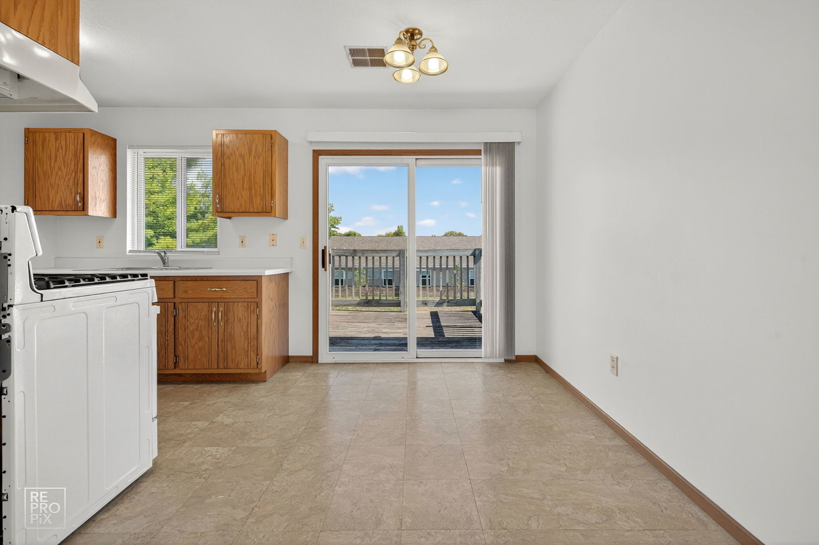 2401 Ashland Circle, Morris, IL 60450