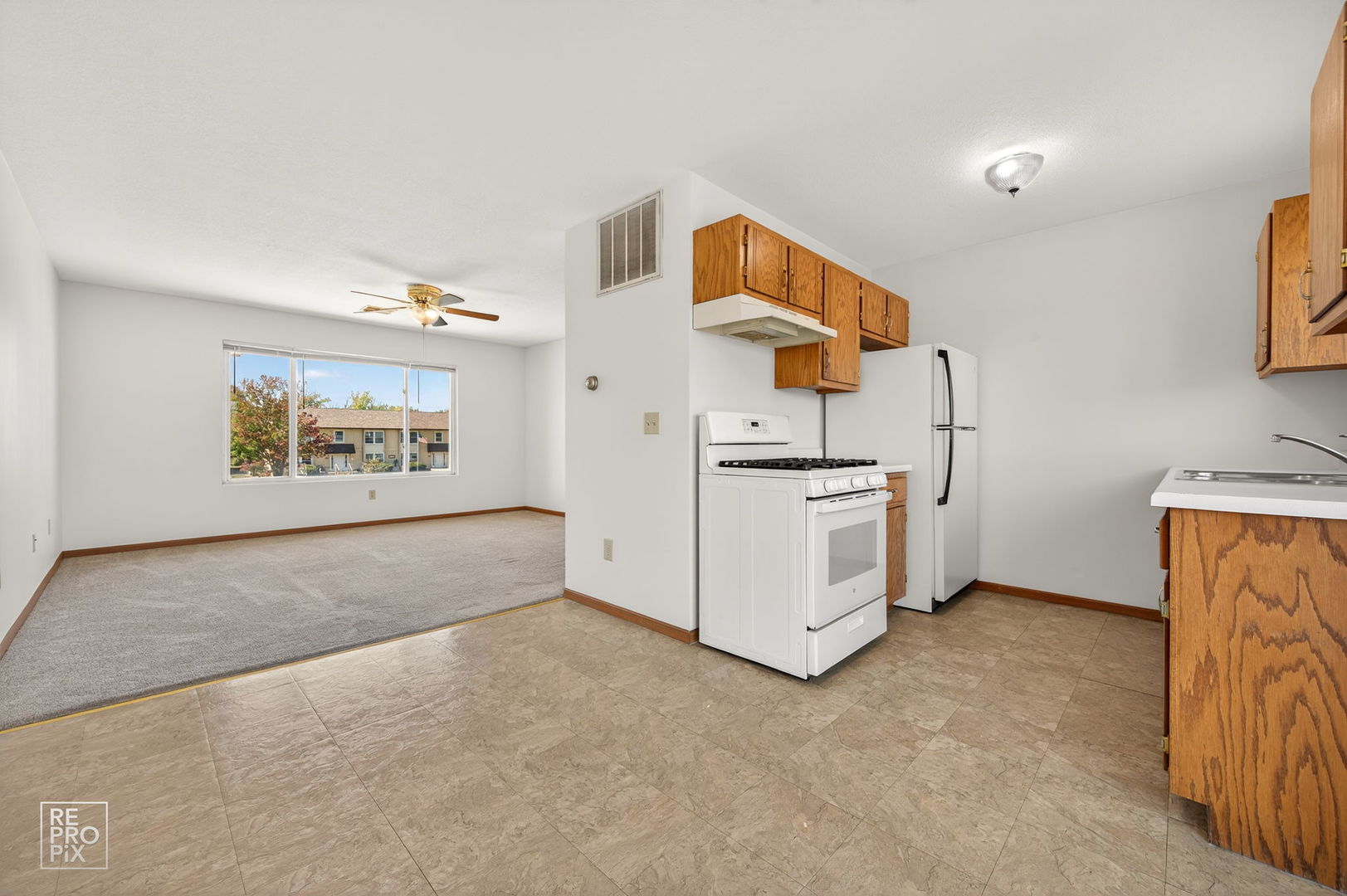 2401 Ashland Circle, Morris, IL 60450