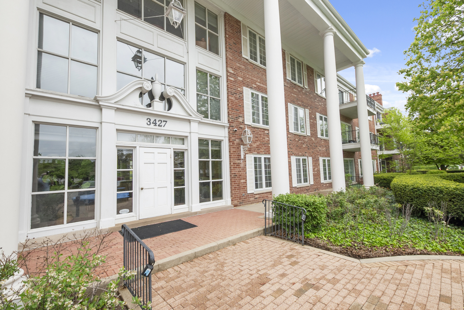 3427 Vollmer Road #309, Flossmoor, IL 60422