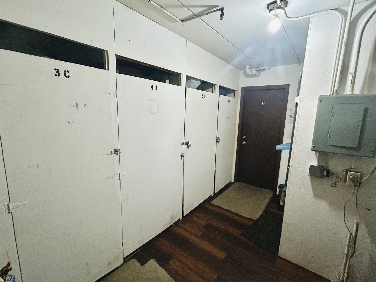 322 Klein Creek Court #E, Carol Stream, IL 60188