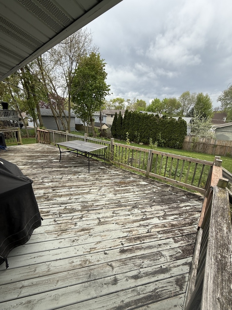 407 Santa Barbara Road, Lakemoor, IL 60051
