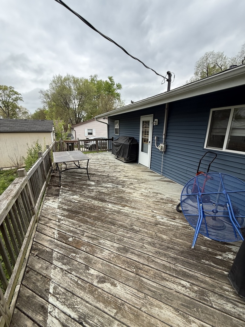 407 Santa Barbara Road, Lakemoor, IL 60051