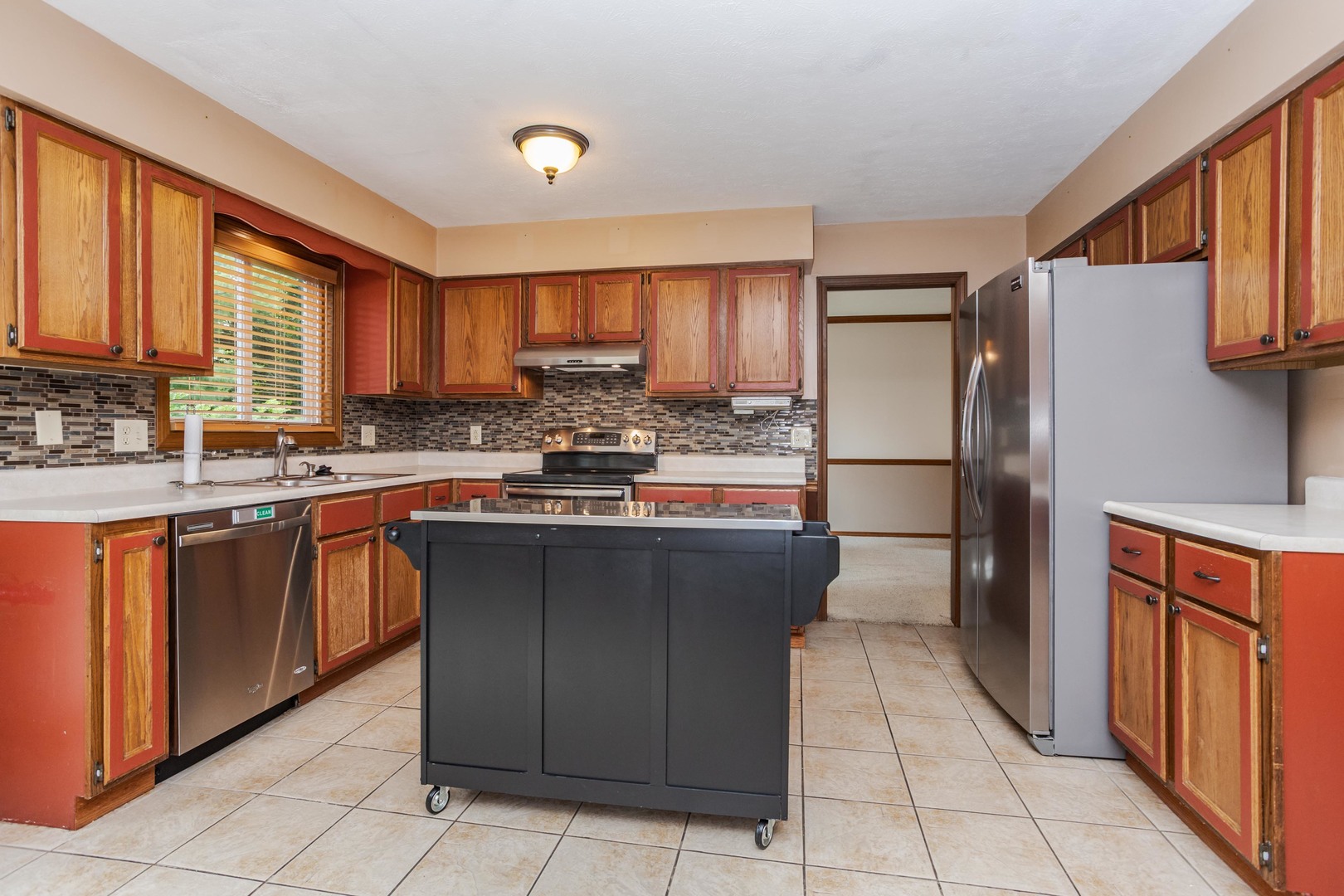 2605 Keystone Road, Bloomington, IL 61704