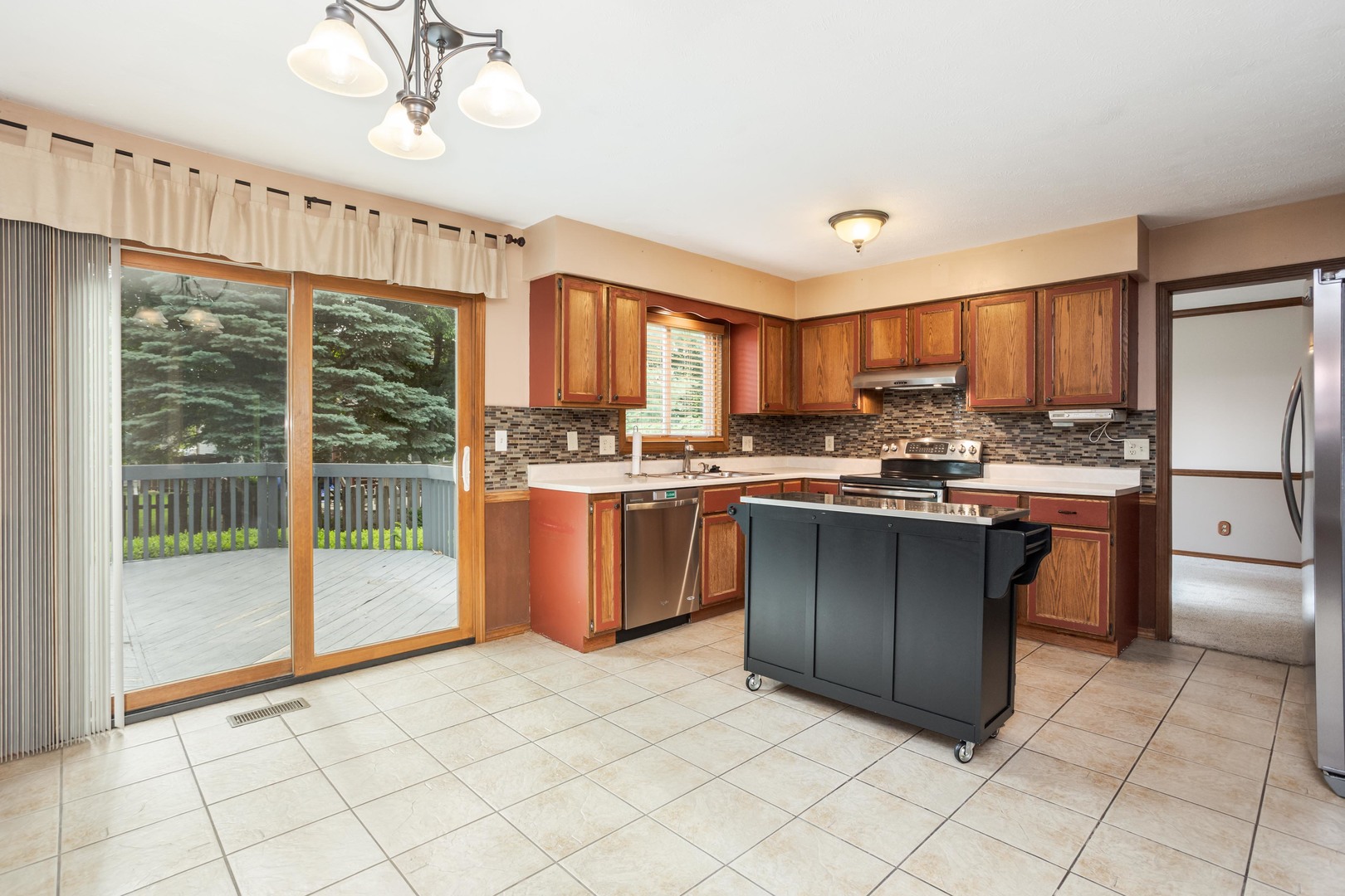 2605 Keystone Road, Bloomington, IL 61704