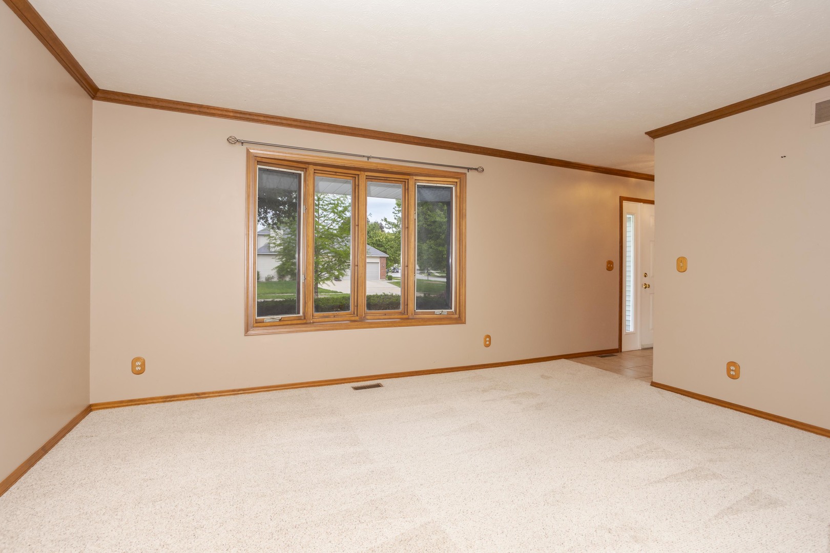2605 Keystone Road, Bloomington, IL 61704