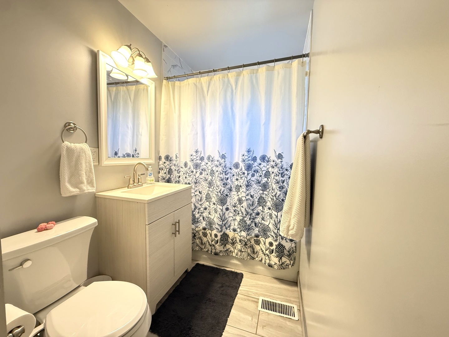 360 Niagara Street, Park Forest, IL 60466