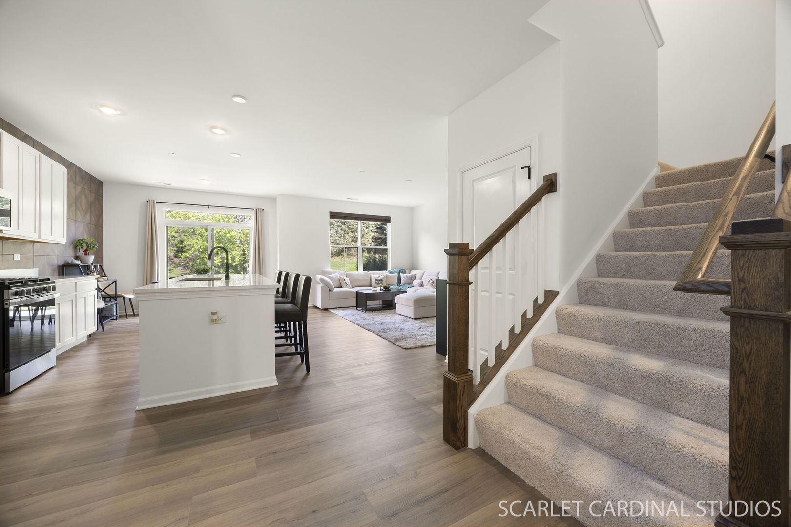 8490 Cornelia Lane, Woodridge, IL 60517