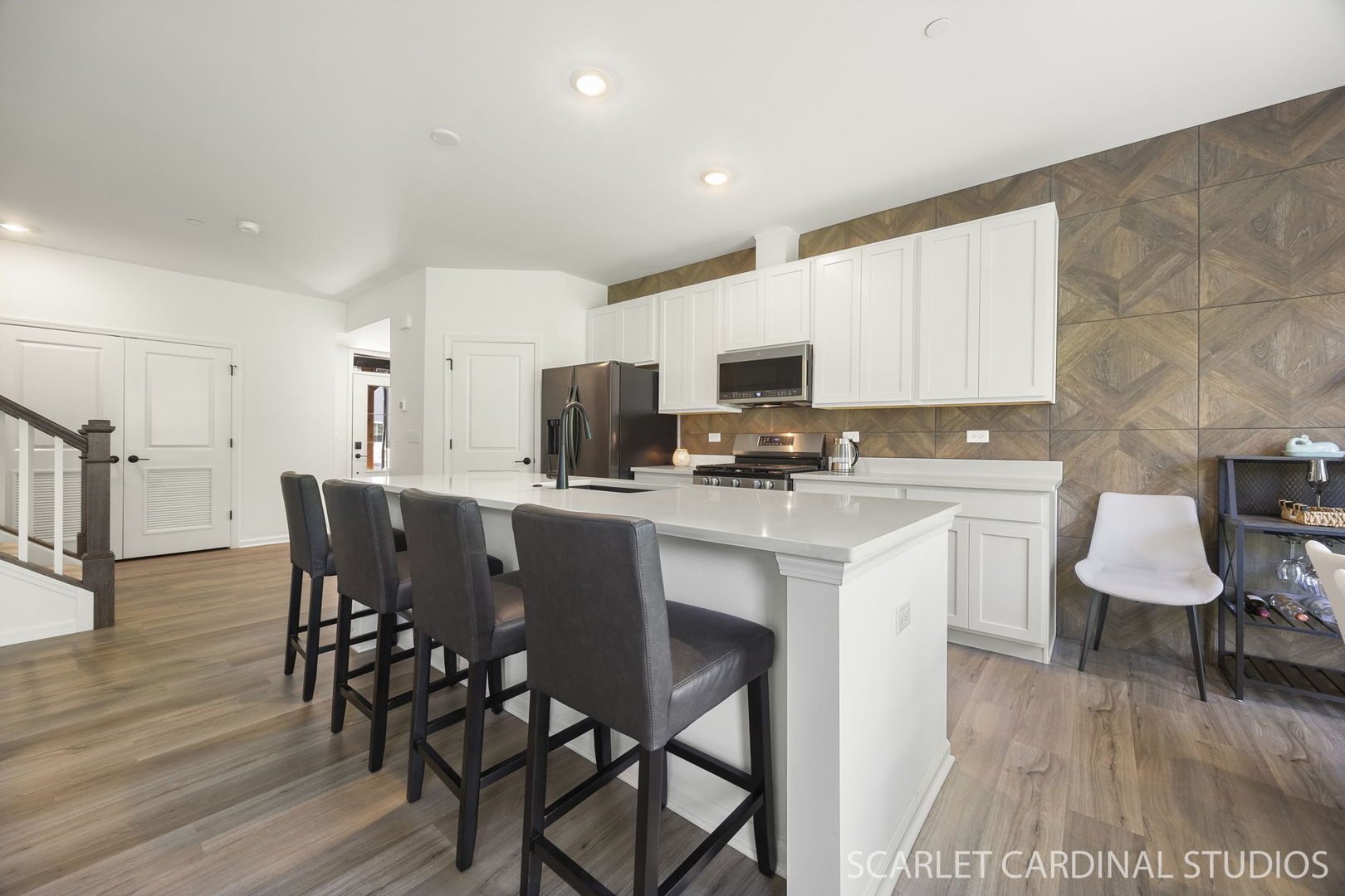 8490 Cornelia Lane, Woodridge, IL 60517