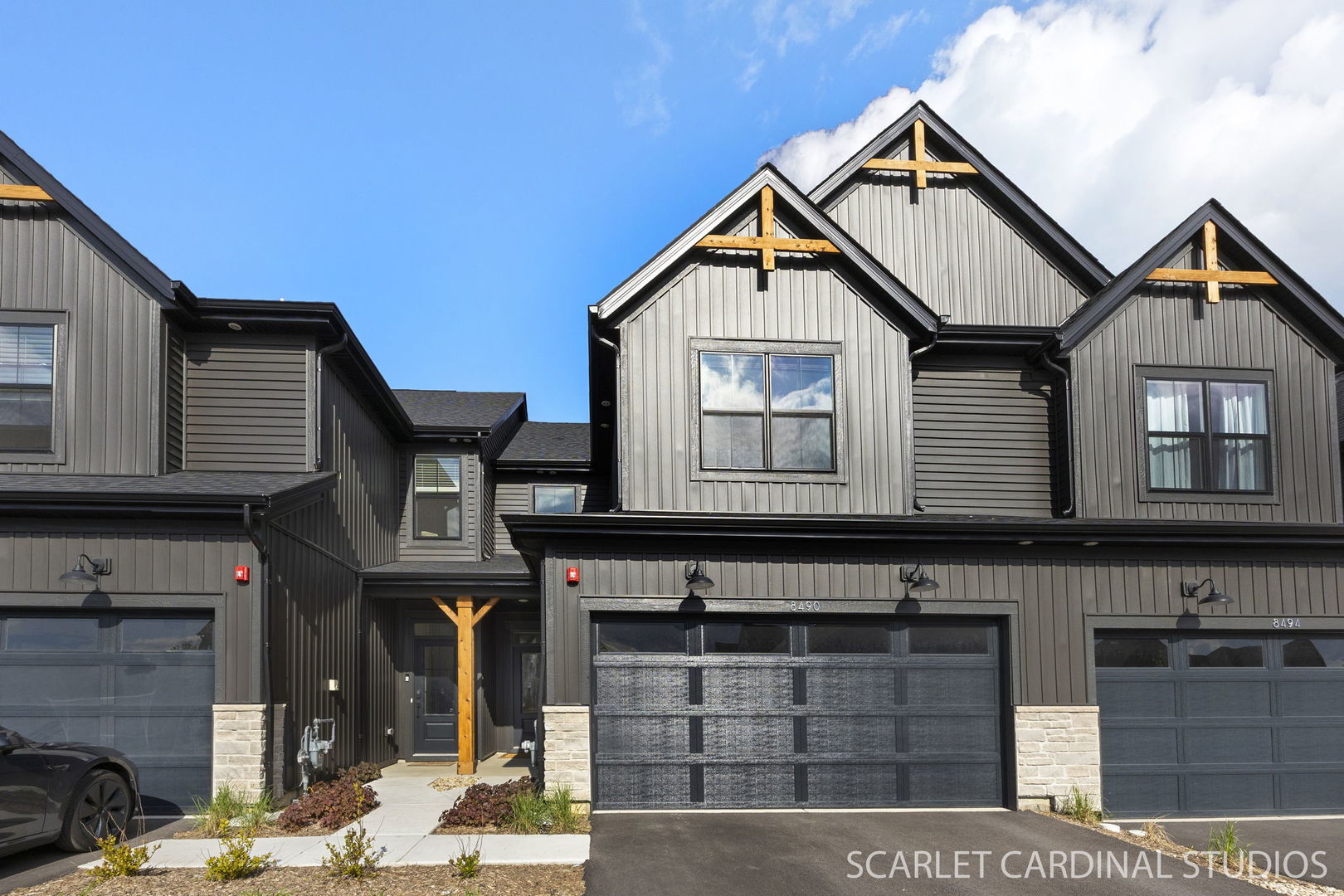 8490 Cornelia Lane, Woodridge, IL 60517