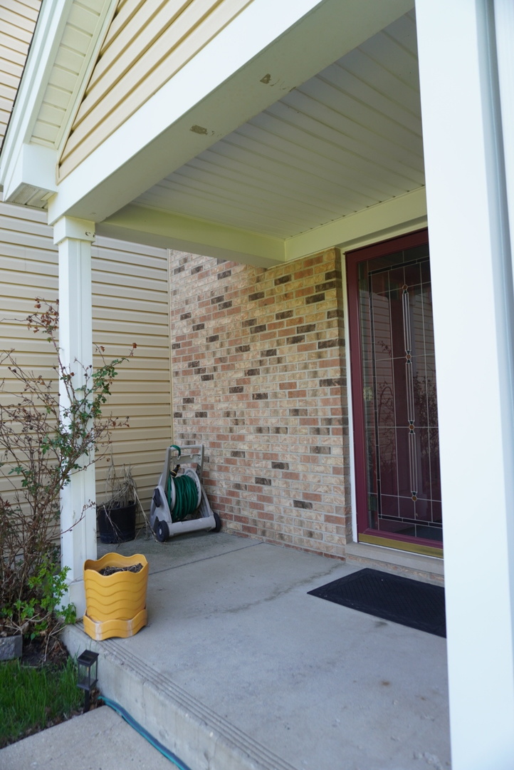 1310 York Drive, Carpentersville, IL 60110