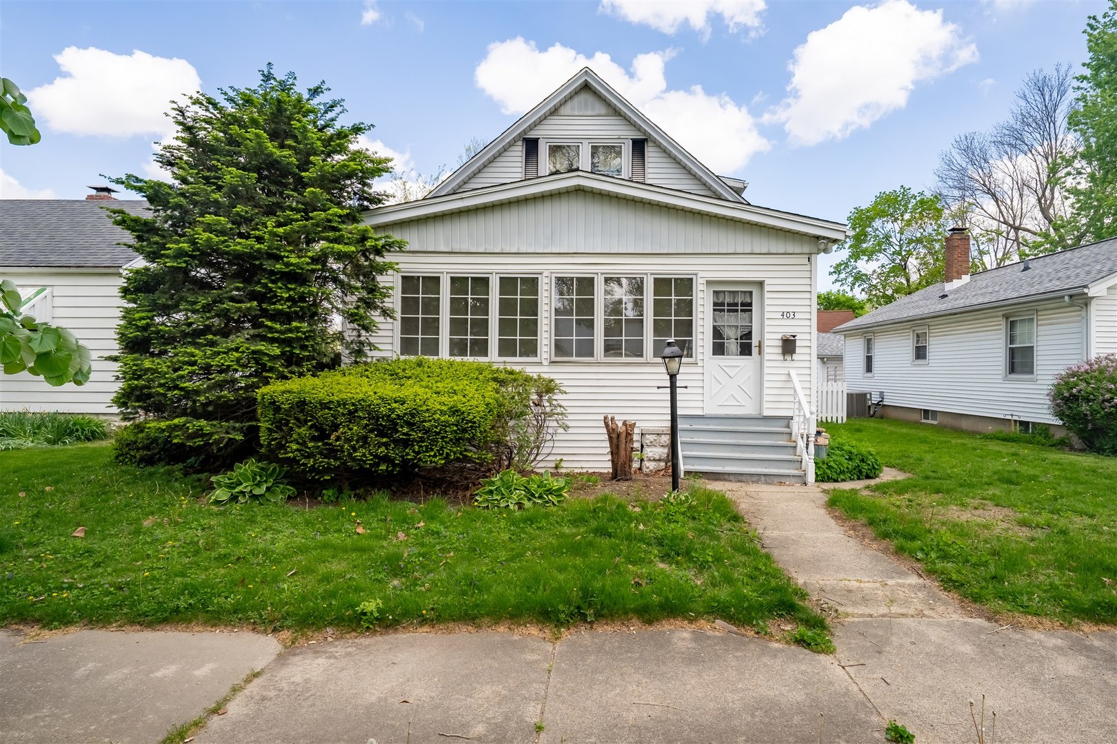 403 W Kelsey Street, Bloomington, IL 61701