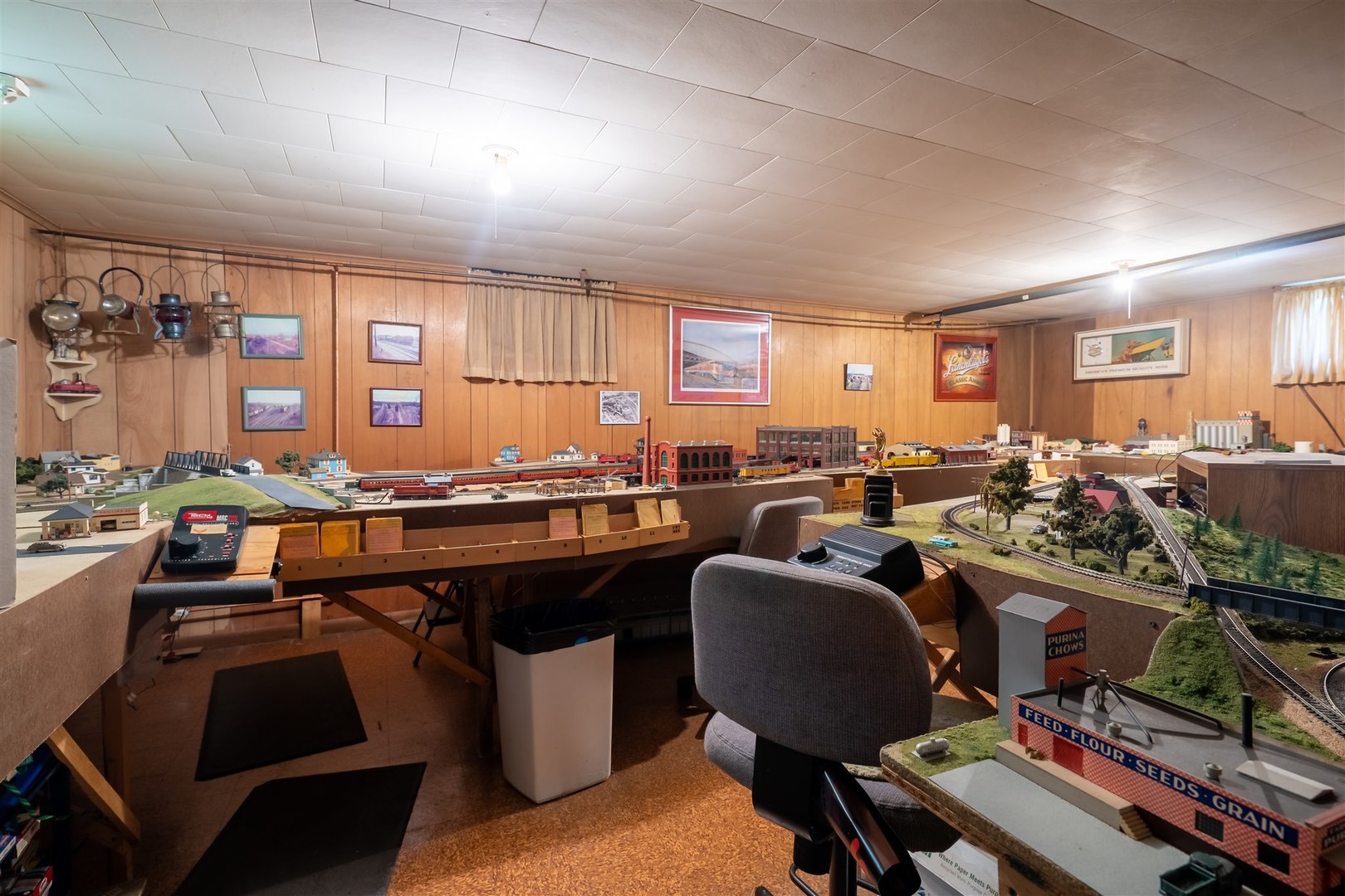 403 W Kelsey Street, Bloomington, IL 61701