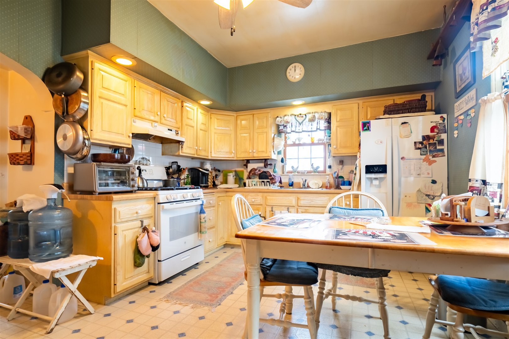 403 W Kelsey Street, Bloomington, IL 61701