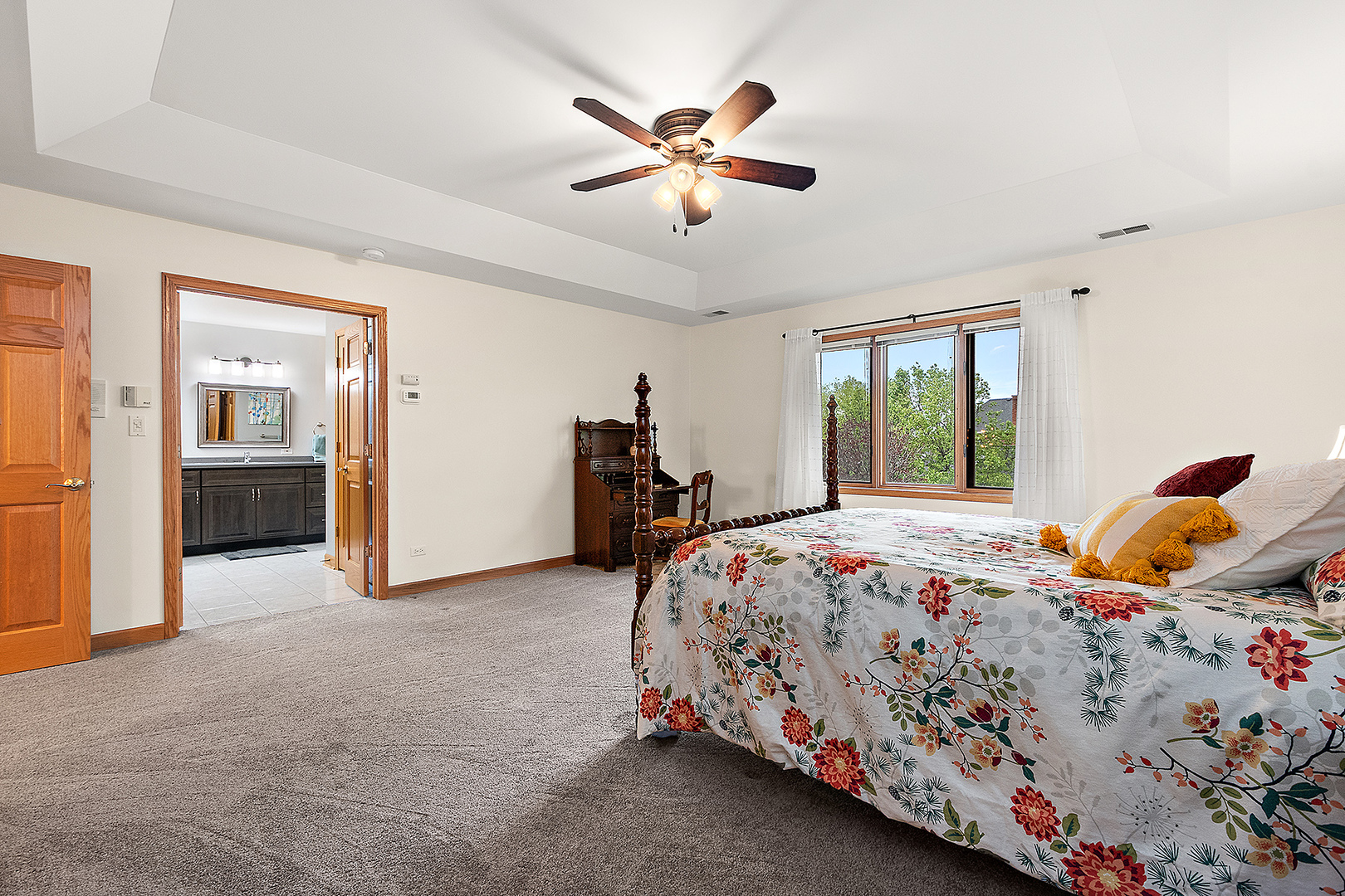 1231 Abbey Oaks Drive, Lemont, IL 60439