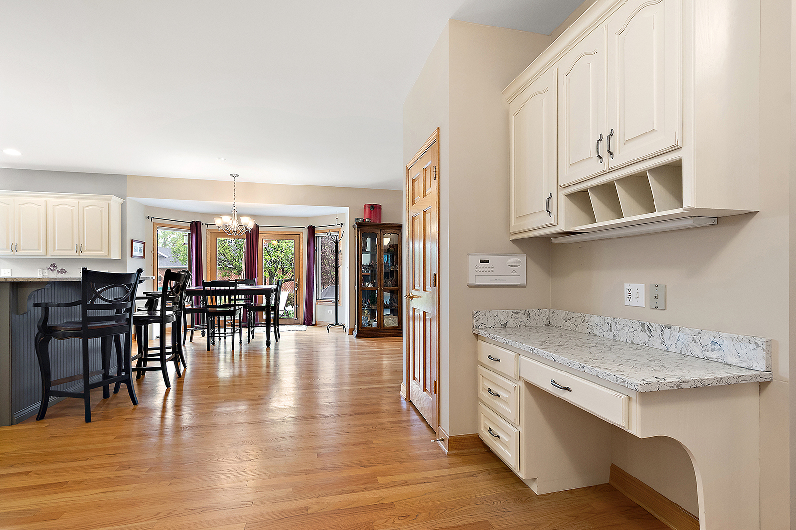 1231 Abbey Oaks Drive, Lemont, IL 60439
