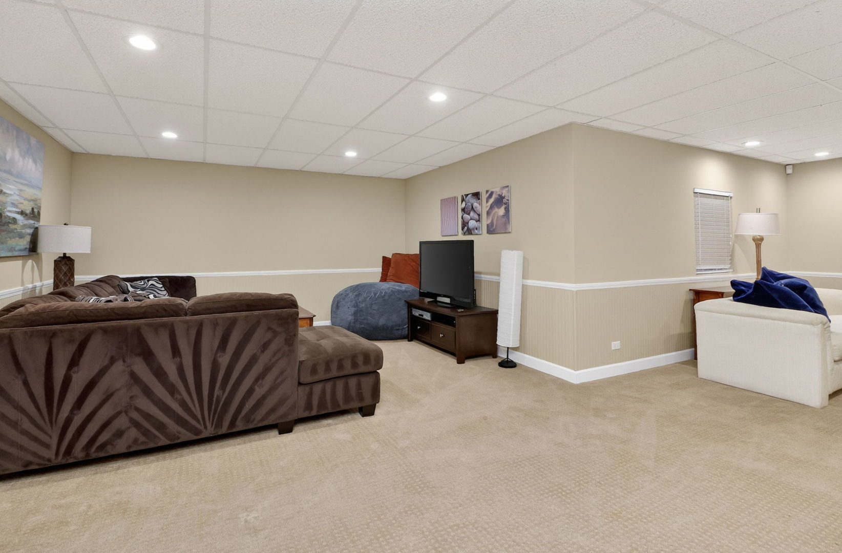 1376 Chapman Drive, Darien, IL 60561