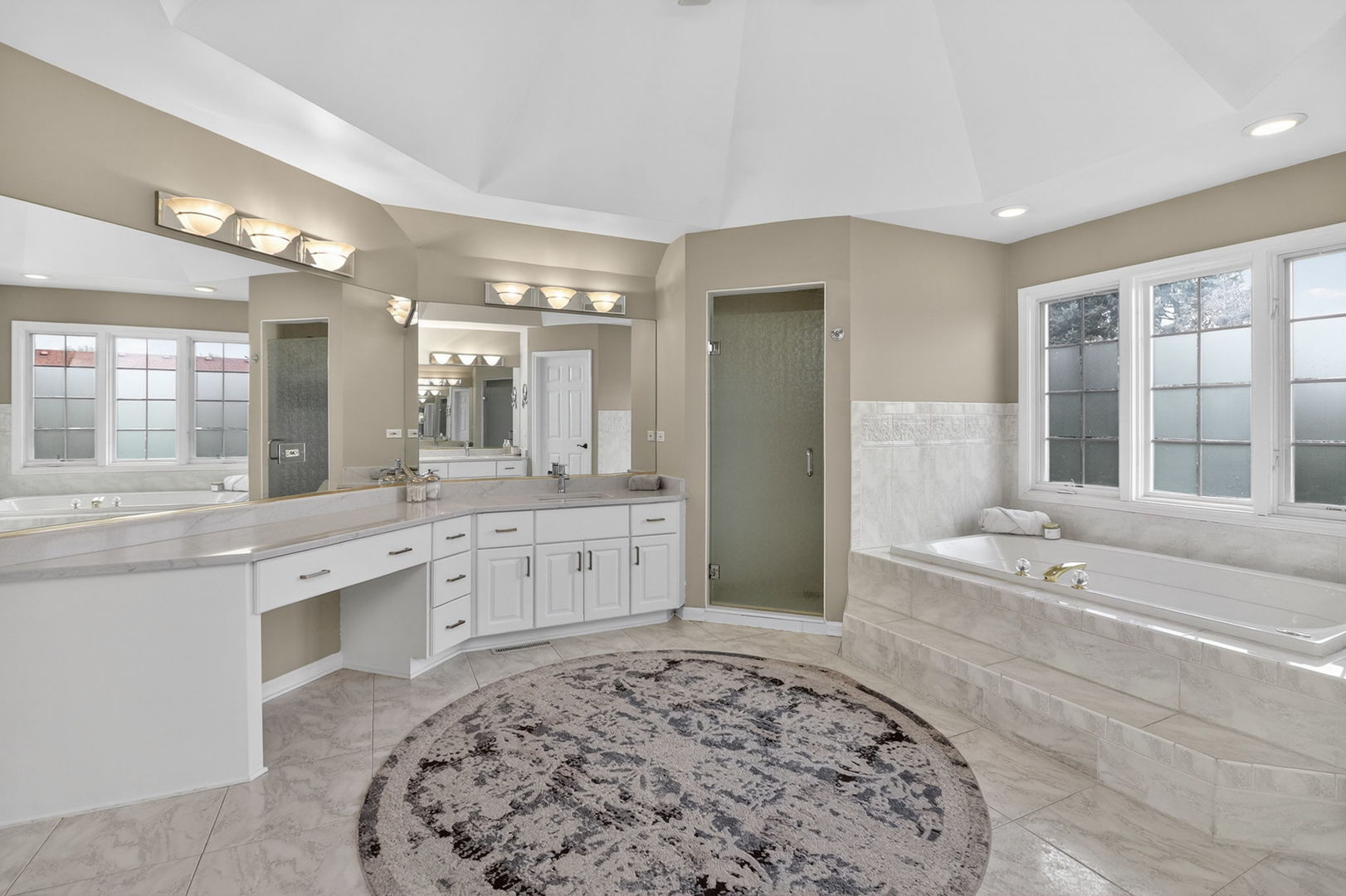 1376 Chapman Drive, Darien, IL 60561