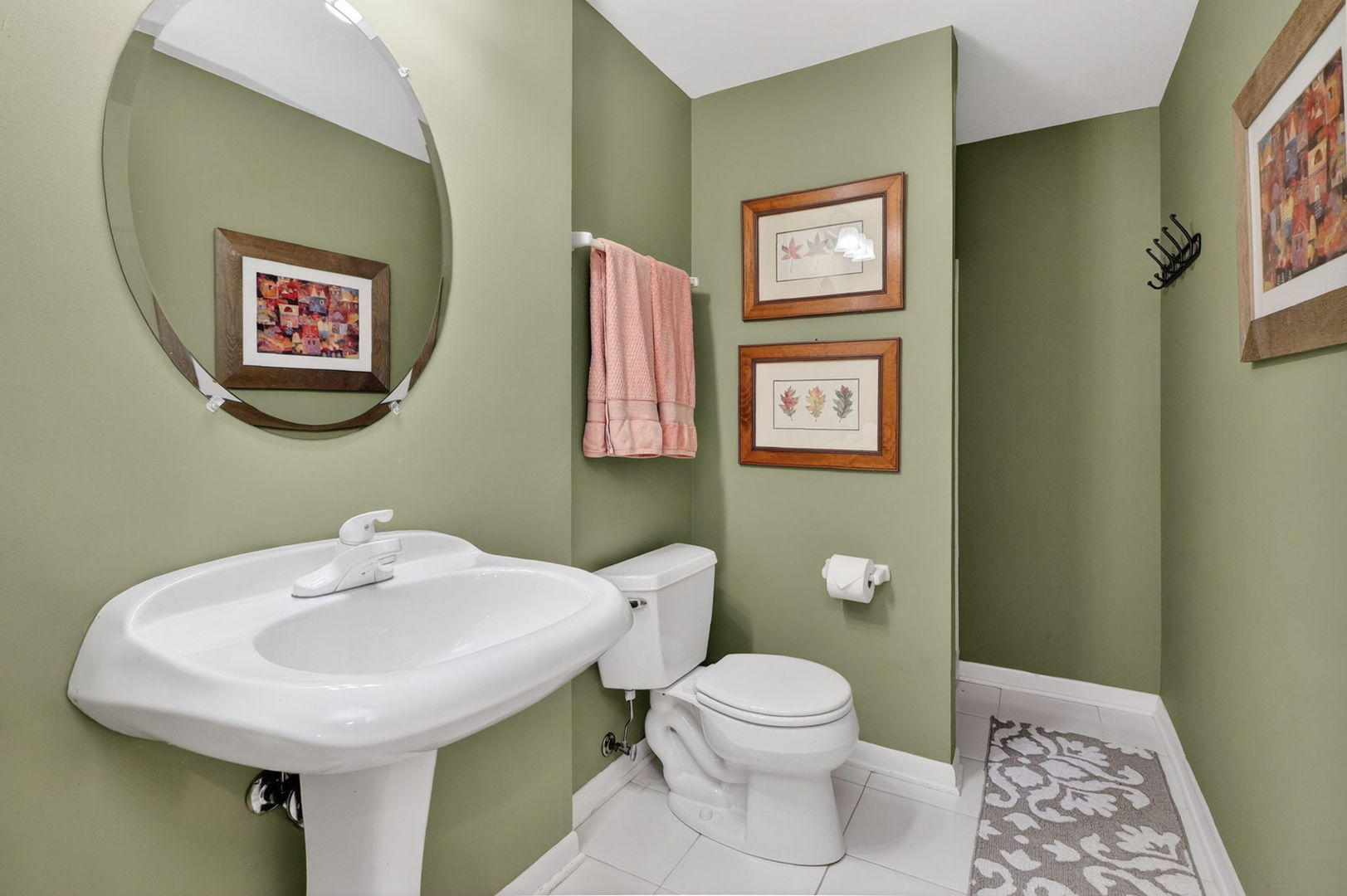 1376 Chapman Drive, Darien, IL 60561