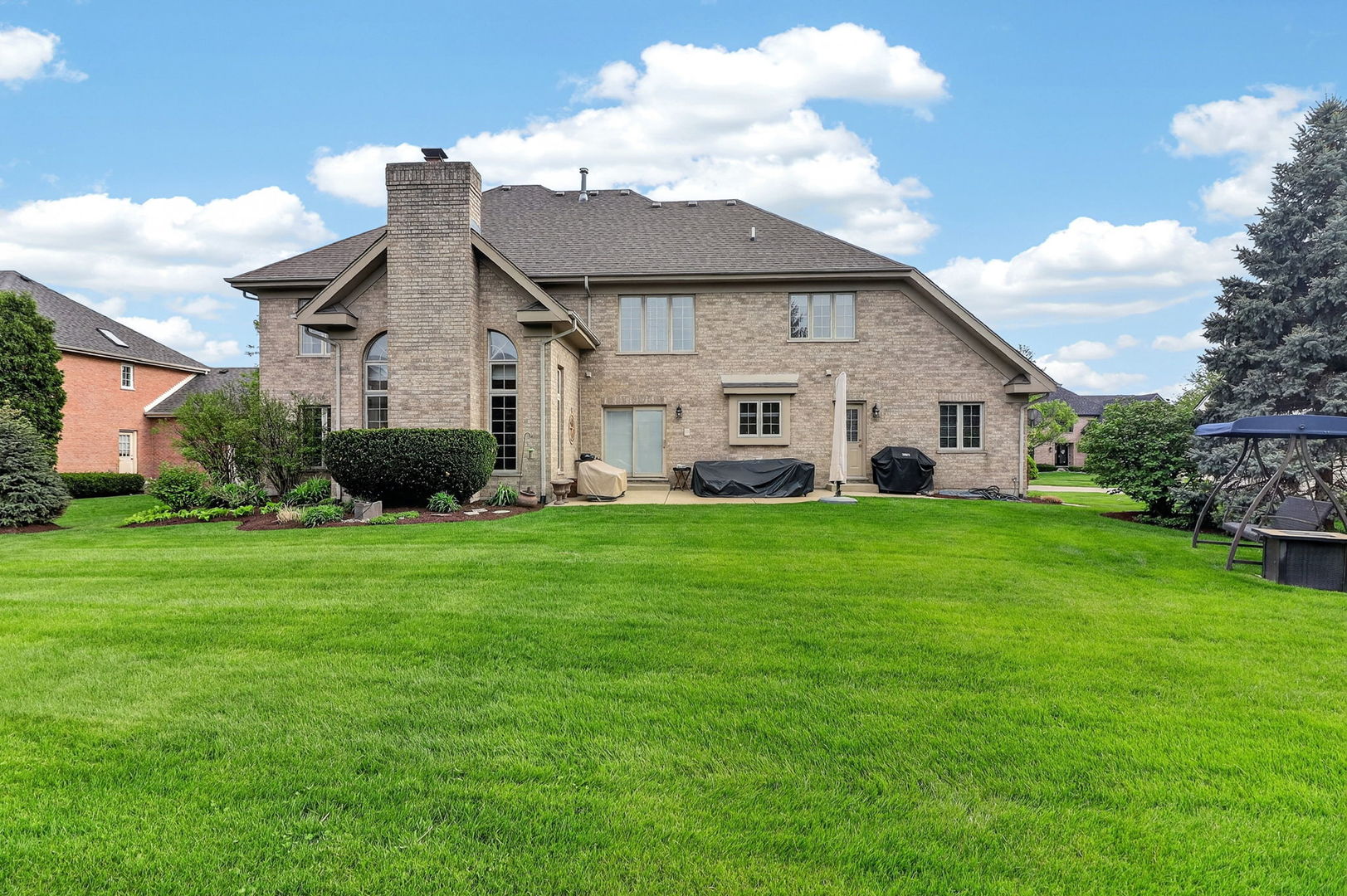 1376 Chapman Drive, Darien, IL 60561