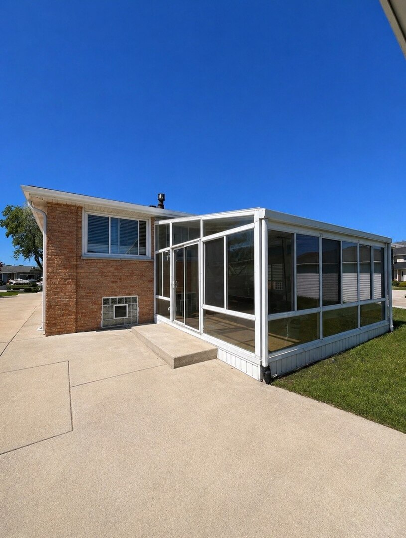 8405 Melvina Avenue, Burbank, IL 60459