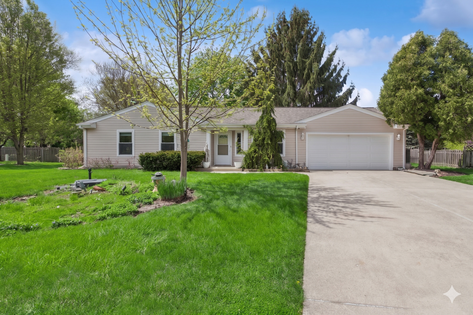 3287 Medford Court, Island Lake, IL 60042