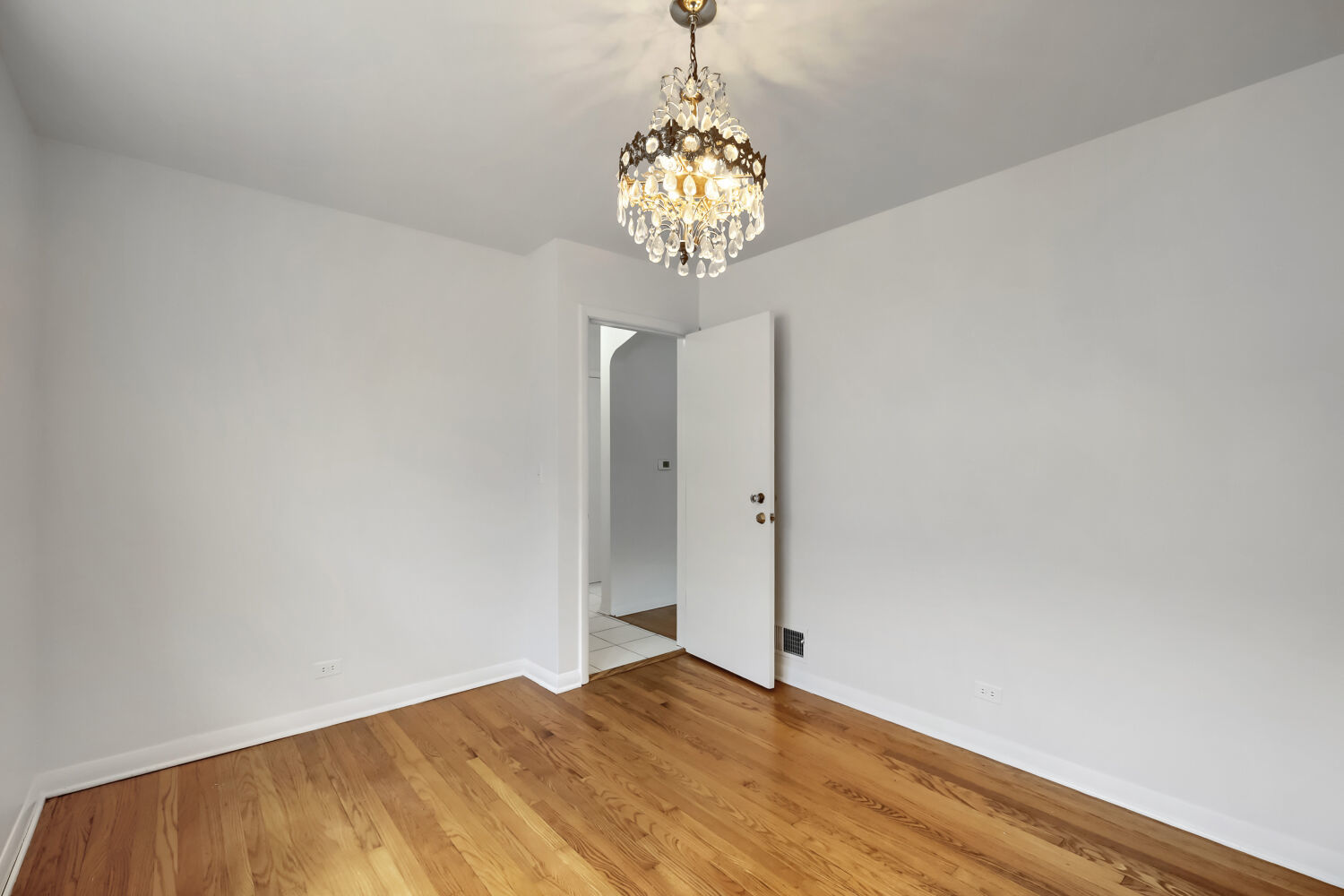 3311 N Plainfield Avenue, Chicago, IL 60634