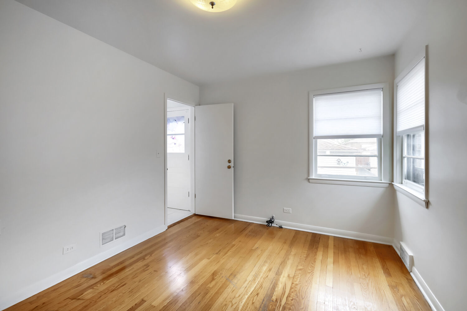 3311 N Plainfield Avenue, Chicago, IL 60634