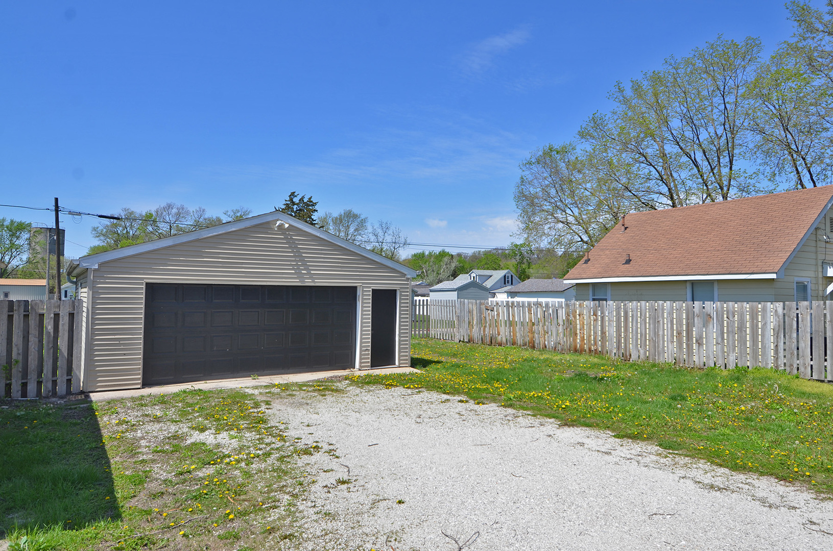 1617 Pine Street, Ottawa, IL 61350