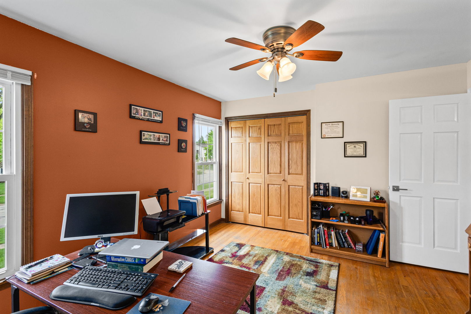 220 White Fawn Trail, Downers Grove, IL 60516