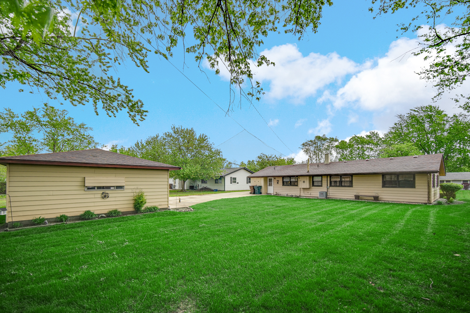 19050 Baker Avenue, Country Club Hills, IL 60478