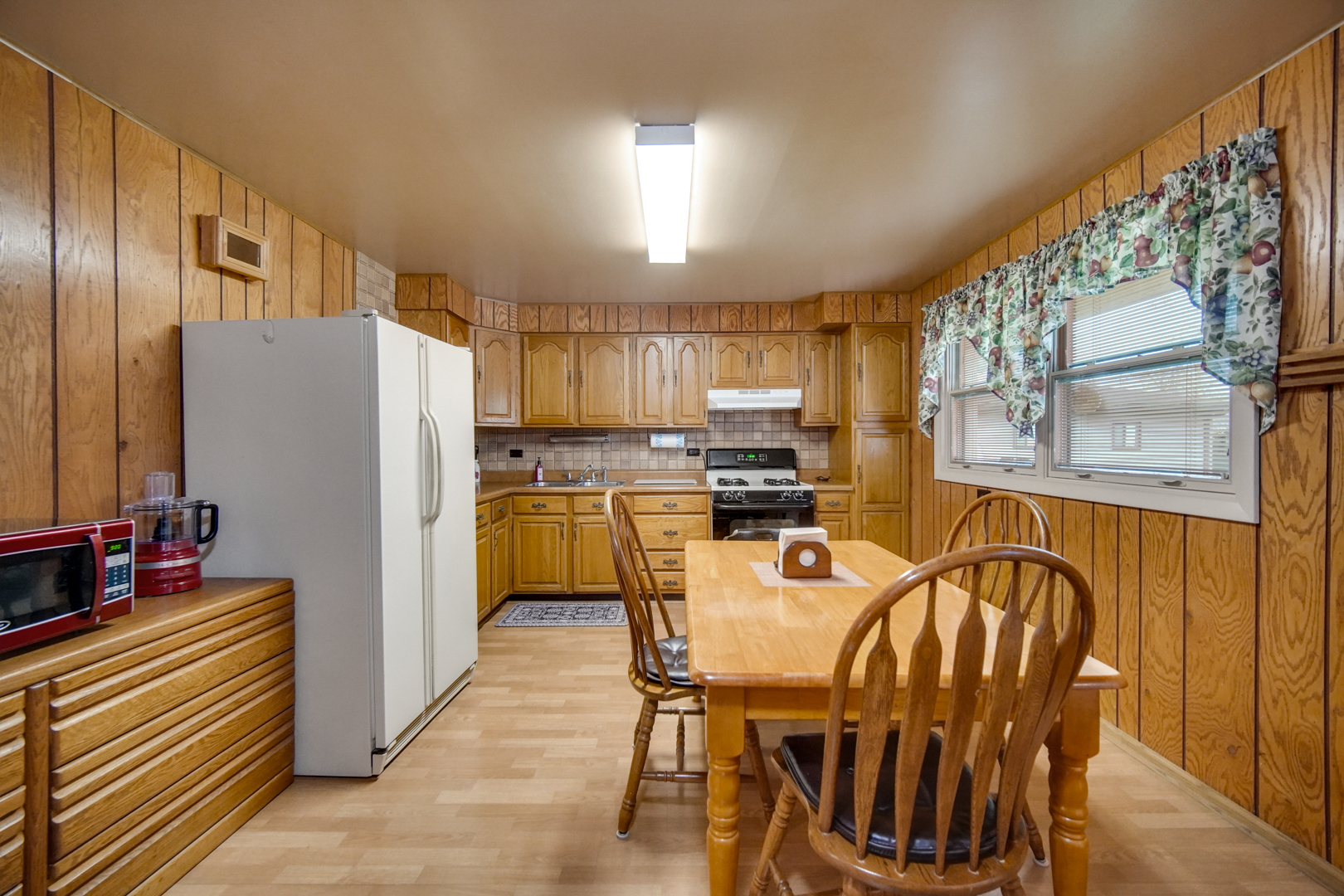 19050 Baker Avenue, Country Club Hills, IL 60478