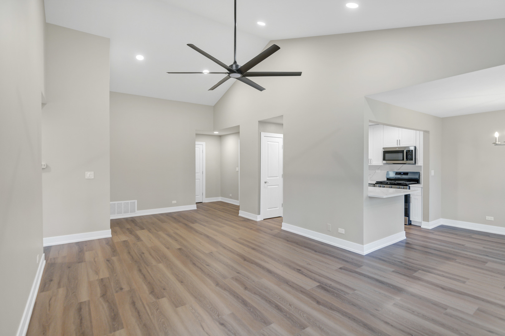 350 Newgate Court #2Z, Schaumburg, IL 60193