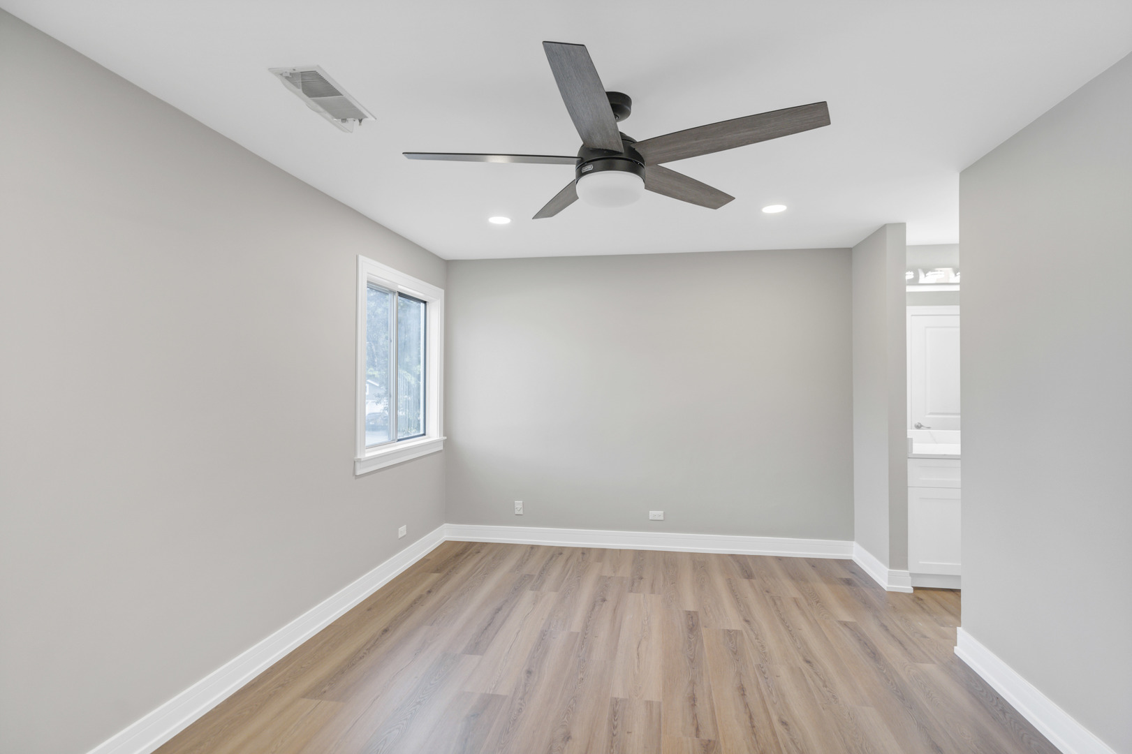 350 Newgate Court #2Z, Schaumburg, IL 60193